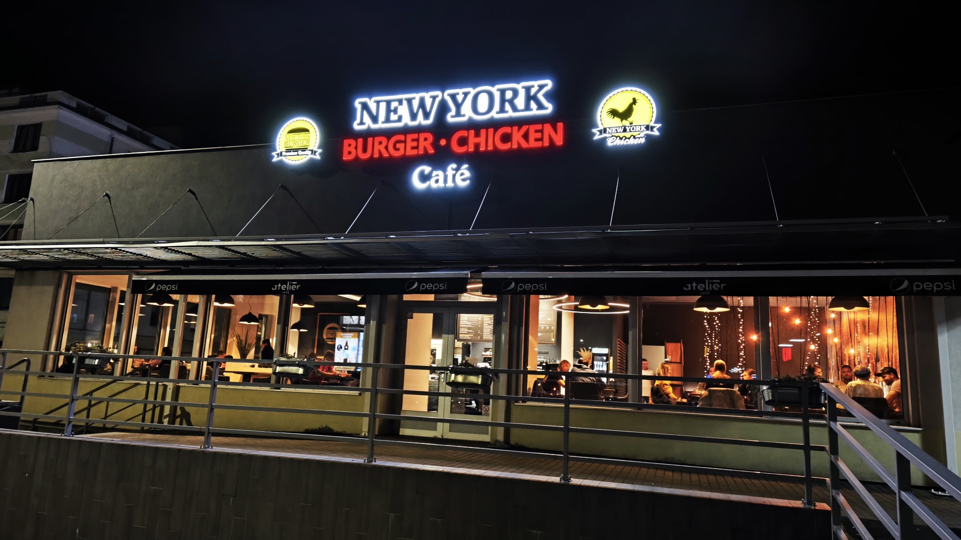 New York Burger & Chicken Café · Fotografie 1